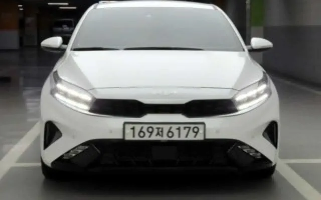 K3 중고차 더뉴 K3 2세대 1.6 가솔린 시그니처 매물 사진 7 - 2021/04 33,275km