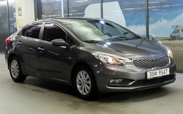 K3 중고차 K3 1.6 GDI 럭셔리 매물 사진 11 - 2013/03 74,246km