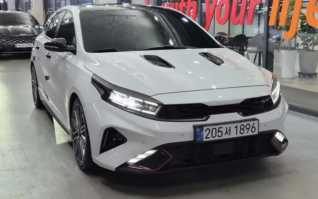 K3 중고차 더뉴 K3 2세대 1.6 가솔린 터보 GT 5도어 시그니처 매물 사진 16 - 2024/04 90,729km